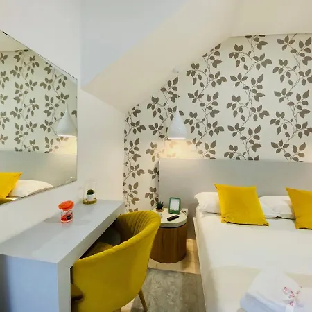Family Albergue